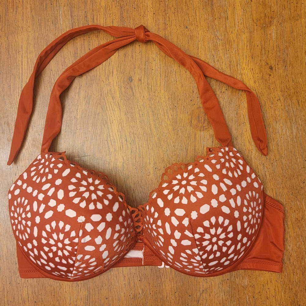 Shade & Shore Red Bikini Swim Top - Size 36 C